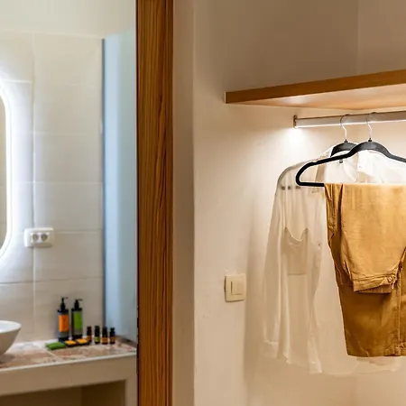 Endless East Luxury House